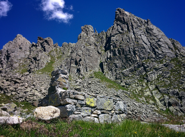 torre-bering-vicino-al-passo-del-colino