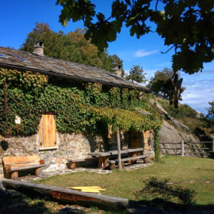 Escursione al Rifugio La Casermetta Colmen Partenza da Dazio