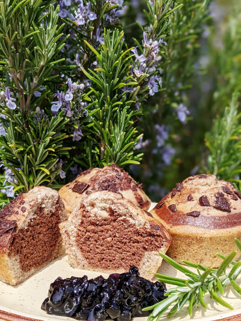 Muffin vegani variegati al cacao, senza glutine